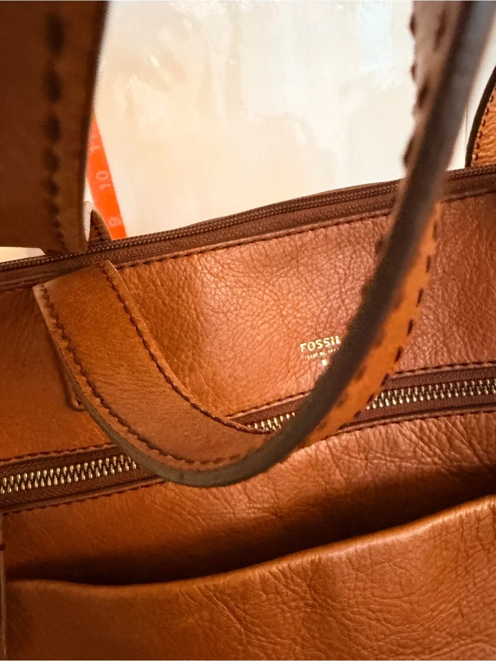 Fossil spacious leather